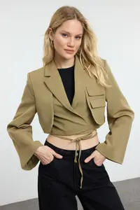 TRENDYOLMİLLA Light Khaki Crop Lined Double breasted Weaving Blazer Jacket - Image 2