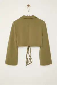 TRENDYOLMİLLA Light Khaki Crop Lined Double breasted Weaving Blazer Jacket - Image 7