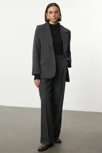 TRENDYOLMİLLA Black polyviscone Basic Weaving Blazer Jacket - Image 2