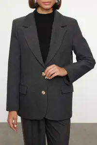 TRENDYOLMİLLA Black polyviscone Basic Weaving Blazer Jacket - Image 3