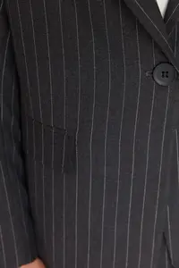 TRENDYOLMİLLA Special Collection Anthracite Regular Lined Weaving Striped Blazer Jacket - Image 10