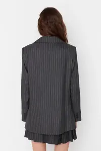 TRENDYOLMİLLA Special Collection Anthracite Regular Lined Weaving Striped Blazer Jacket - Image 11