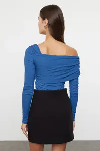 TRENDYOLMİLLA Indigo Asymmetric Neckline Draped Fitted Crepe snaps Knitting Bodysuit .D.00043 - Image 5