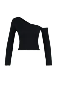 TRENDYOLMİLLA Black Fitted Asymmetric Collar off shoulder Ribbed Flexible Knitting Blouse - Image 6