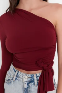 TRENDYOLMİLLA Burgundy Fitted Binding Detailed Single Arm Crop Flexible Knitting Blouse - Image 3