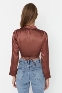 TRENDYOLMİLLA Brown Crop Binding Detailed Satin Weaving Blouse - Image 7