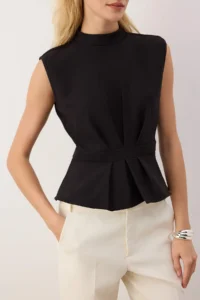 TRENDYOLMİLLA Black Crew Neck Sleeveless Weaving Blouse - Image 3