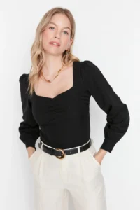 TRENDYOLMİLLA Black Ruffle Detailed Weaving Blouse - Image 4