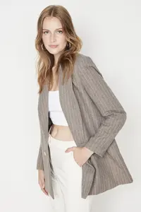 TRENDYOLMİLLA Brown Regular Lined Double breasted Kapama Striped Weaving Blazer Jacket - Image 2