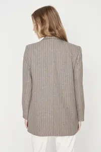 TRENDYOLMİLLA Brown Regular Lined Double breasted Kapama Striped Weaving Blazer Jacket - Image 5