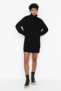 TRENDYOLMİLLA Black Mini Knitwear Wide Pattern Dress - Image 3
