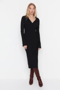 TRENDYOLMİLLA Black Fake Knitwear Fitted Polo Shirt Collar Maxi Ribbed Flexible Knitting Pen Dress - Image 2