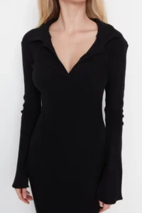 TRENDYOLMİLLA Black Fake Knitwear Fitted Polo Shirt Collar Maxi Ribbed Flexible Knitting Pen Dress - Image 5
