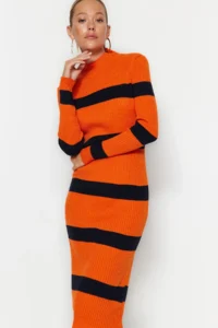 TRENDYOLMİLLA Orange Midi Knitwear Striped Dress