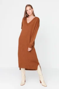 TRENDYOLMİLLA Brown Maxi Knitwear Wide Pattern Dress