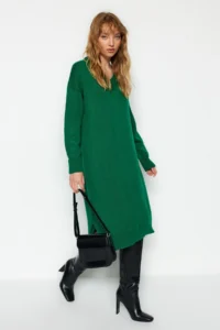 TRENDYOLMİLLA Emerald Green Maxi Knitwear Wide Pattern Dress