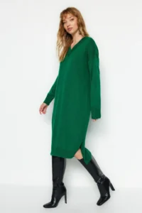 TRENDYOLMİLLA Emerald Green Maxi Knitwear Wide Pattern Dress - Image 2