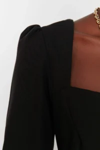TRENDYOLMİLLA Black Binding Detailed Weaving Dress - Image 4