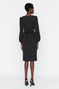 TRENDYOLMİLLA Black Binding Detailed Weaving Dress - Image 5
