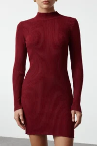 TRENDYOLMİLLA Burgundy Mini Knitwear Fitted Dress - Image 4