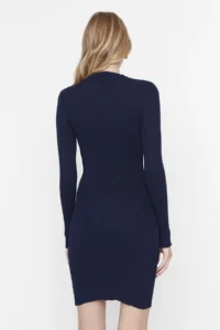 TRENDYOLMİLLA Navy Blue Mini Knitwear slit Fitted Dress - Image 5