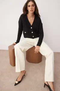 TRENDYOLMİLLA Black*001 Soft textured Plain Knitwear Cardigan - Image 2