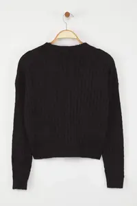 TRENDYOLMİLLA Black*001 Soft textured Plain Knitwear Cardigan - Image 6