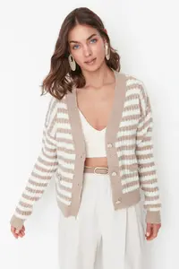 TRENDYOLMİLLA Camel Soft textured Striped Knitwear Cardigan