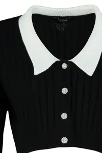 TRENDYOLMİLLA Black Super Crop Shirt Collar Knitwear Cardigan - Image 7