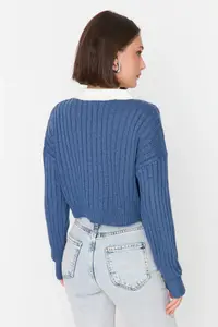 TRENDYOLMİLLA Indigo Super Crop Shirt Garnished Knitwear Cardigan - Image 6
