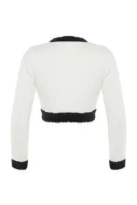 TRENDYOLMİLLA Ecru Crop Beard/Shaggy Thread Jacket Look Knitwear Cardigan - Image 6
