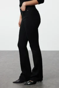 TRENDYOLMİLLA Solmayan Black Shaping High Waist Ekstra Flexible Flare Flexible jeans - Image 4