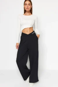 TRENDYOLMİLLA Black Print Detailed Wide Leg/Relaxed Cut Asymmetric Waist Knitting Pants