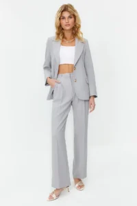 TRENDYOLMİLLA Gray Straight/Plain Kesim Pilili Weaving Pants