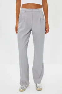 TRENDYOLMİLLA Gray Straight/Plain Kesim Pilili Weaving Pants - Image 10