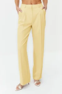 TRENDYOLMİLLA Yellow Straight/Plain Kesim Pilili Weaving Dress Pants - Image 4