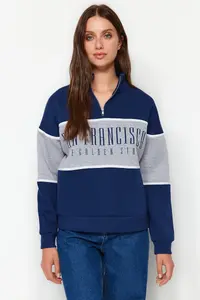 TRENDYOLMİLLA Navy Blue Basic Printed Thick Knitting Sweatshirt with Fleece Inside - Image 2