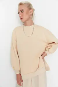 TRENDYOLMİLLA Beige Oversized/Wide Pattern Slit Detailed Thick Fleece Inside Knitting Sweatshirt - Image 7