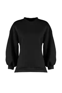 TRENDYOLMİLLA Black Oversized/Wide Pattern Slit Detailed Thick Fleece Inside Knitting Sweatshirt - Image 5