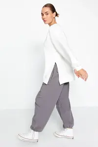 TRENDYOLMİLLA Ecru Oversized/Wide Pattern Slit Detailed Thick Fleece Inside Knitting Sweatshirt - Image 3