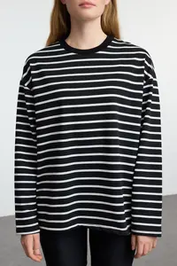 TRENDYOLMİLLA Black Striped Oversized/Wide Cut Crew Neck Thin Knitting Sweatshirt - Image 3