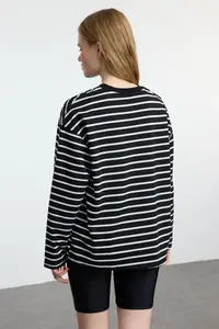 TRENDYOLMİLLA Black Striped Oversized/Wide Cut Crew Neck Thin Knitting Sweatshirt - Image 5