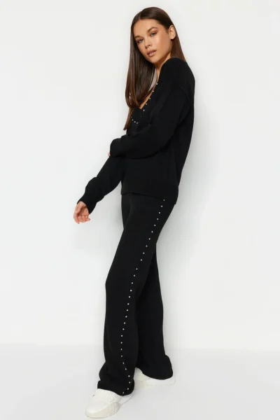TWOAW24AU00008-BLACK_1
