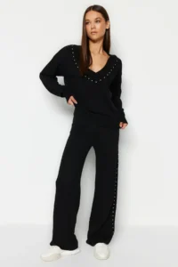 TRENDYOLMİLLA Black Wide Pattern Stone Detailed Knitwear Top and Bottom Set - Image 2