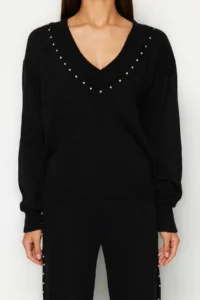 TRENDYOLMİLLA Black Wide Pattern Stone Detailed Knitwear Top and Bottom Set - Image 4