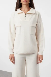 TRENDYOLMİLLA Beige Wide Pattern Zippered and with pocket Knitwear Top and Bottom Set - Image 3