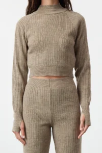 TRENDYOLMİLLA Mink Crop Ribbed Finger Detailed Knitwear Top and Bottom Set - Image 5