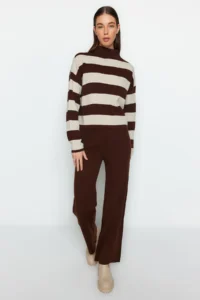 TRENDYOLMİLLA Brown Wide Pattern Striped Knitwear Top and Bottom Set - Image 2