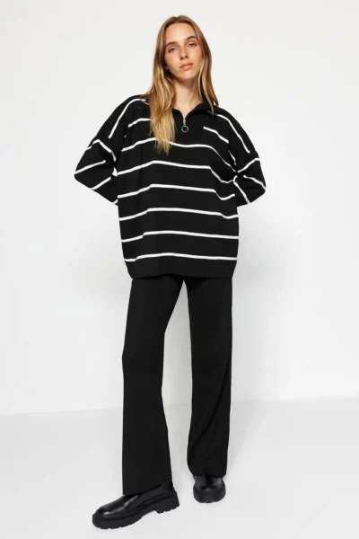 TWOAW24AU00025-BLACK_1