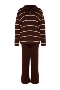 TRENDYOLMİLLA Brown Wide Pattern Zippered Knitwear Top and Bottom Set - Image 7